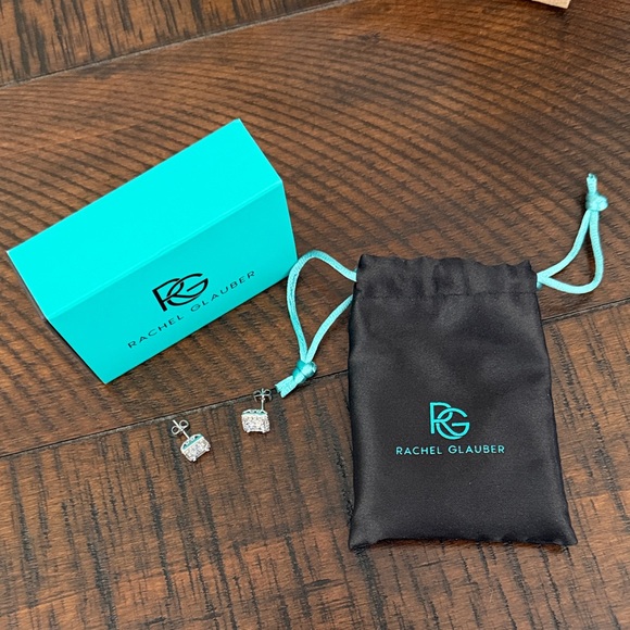 **Bundle** Kate Spade Ivory Pouch with Metallic Gold Dots, earrings & bag charm! - Picture 4 of 8